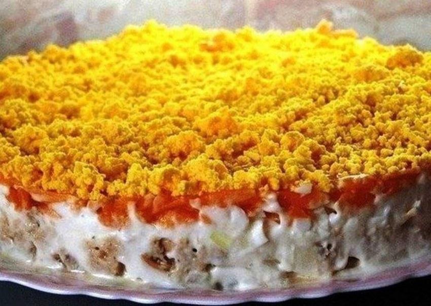 Новогодний салат с грибами