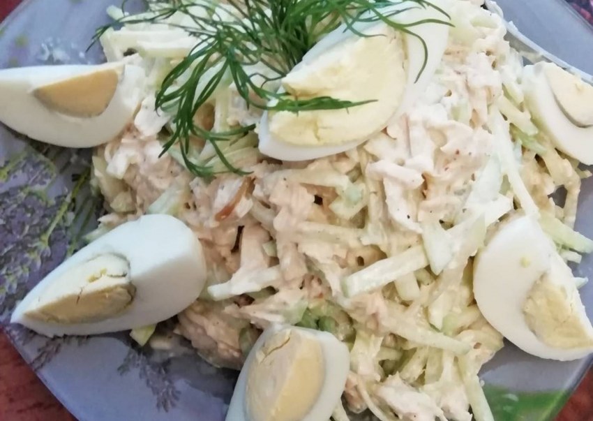 Салат с редькой и курицей