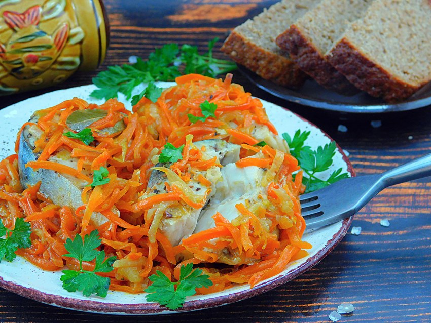 Желтая морковь соломкой