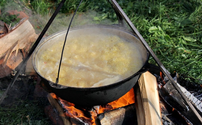 Перловка с говядиной тушенка