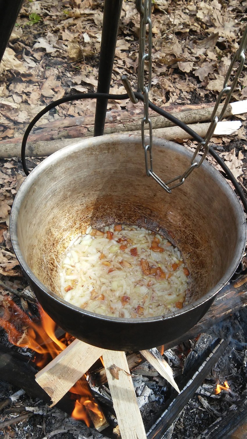 Рассольник с тушенкой