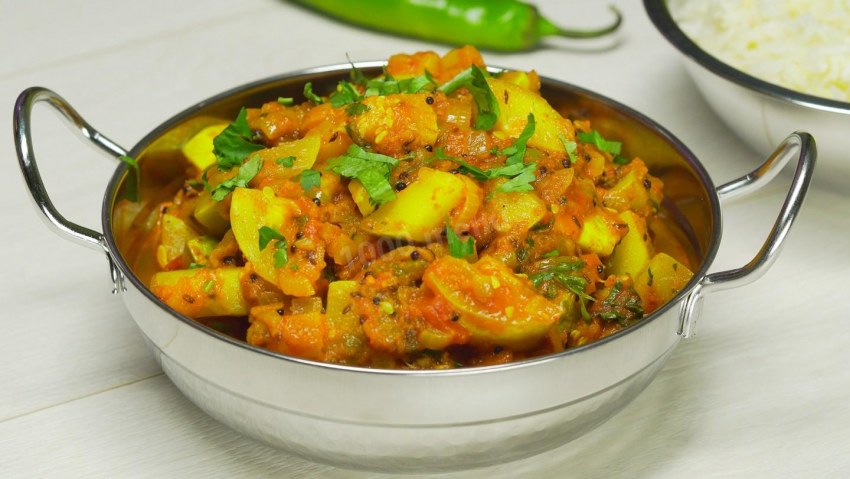 Langoustines with charred Eggplant and Red Thai Curry