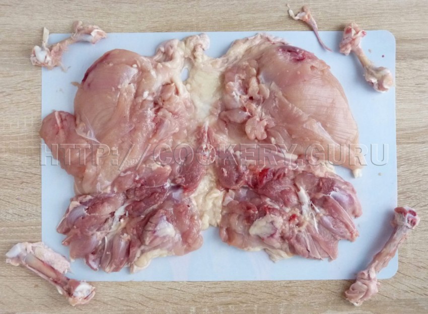 Разделать курицу для рулета