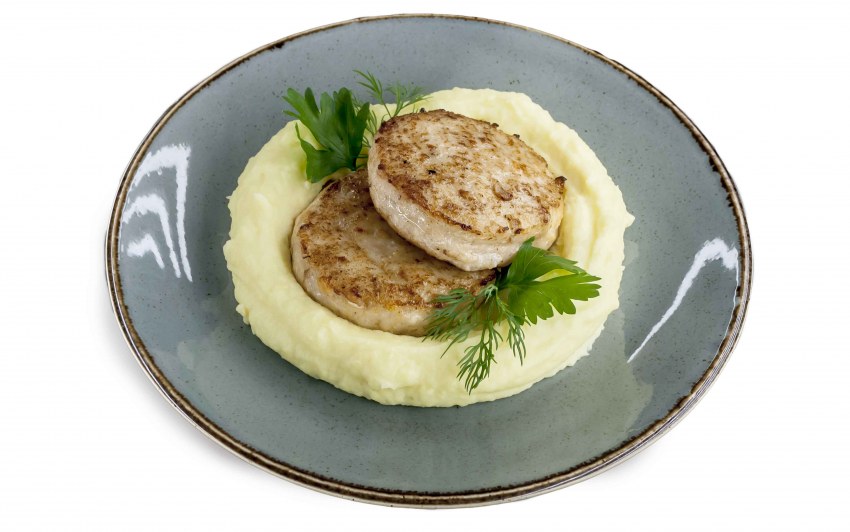 Куриные котлетки с картофельным пюре