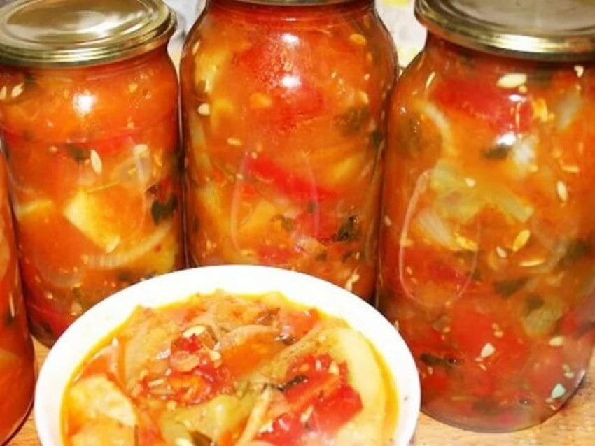 Маринованные огурчики "Кровавая Мэри"