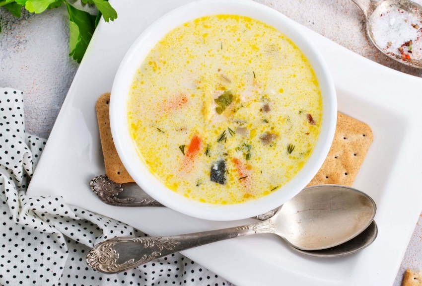 Сырный суп с шампиньонами и брокколи