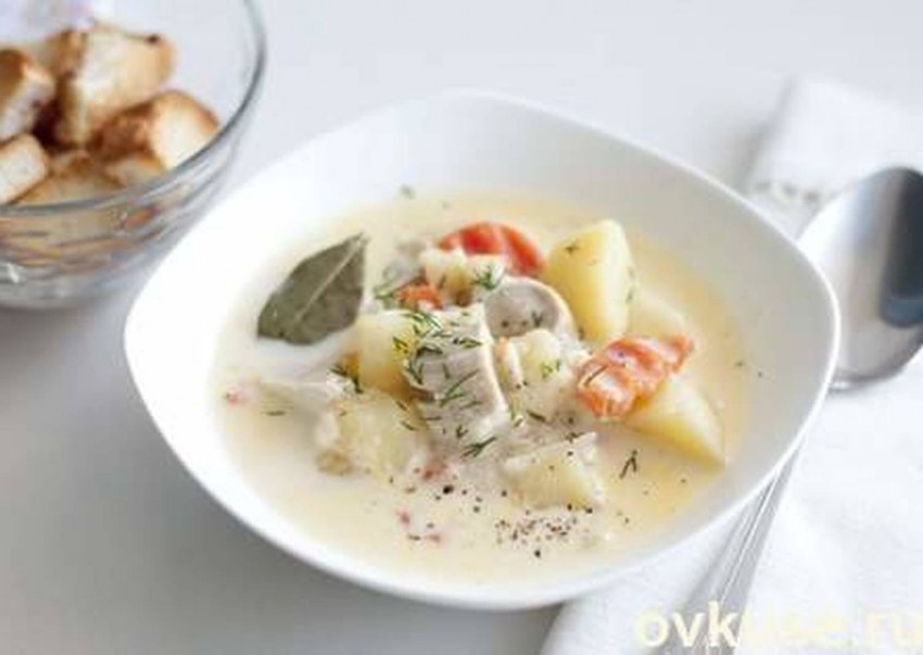 Куриный суп с плавленным сыром