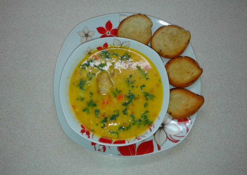Сырный суп из плавленных сырков с курицей