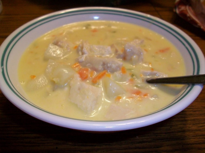 Суп с плавленными сырками и курицей