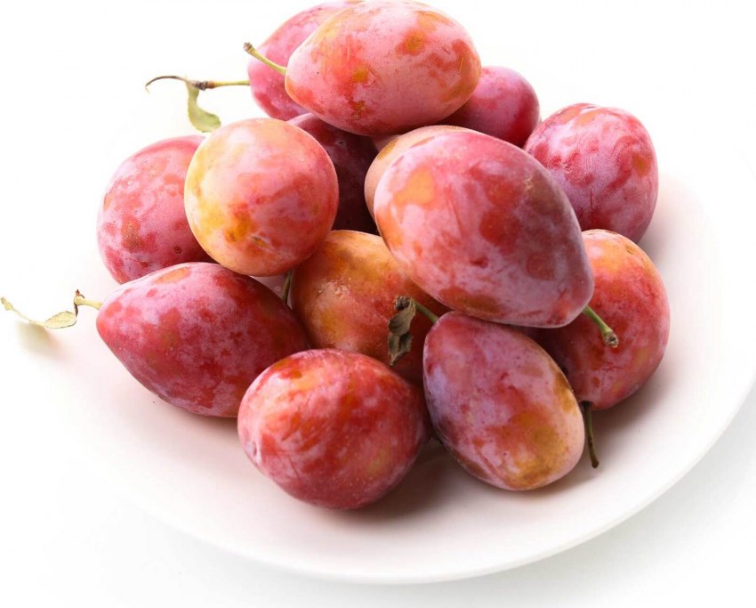 Сухофрукты слива