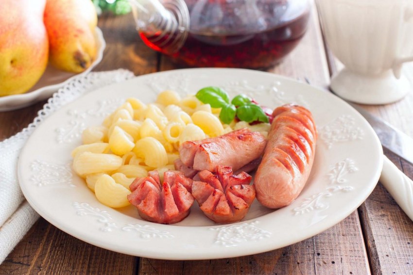 Сардельки жареные
