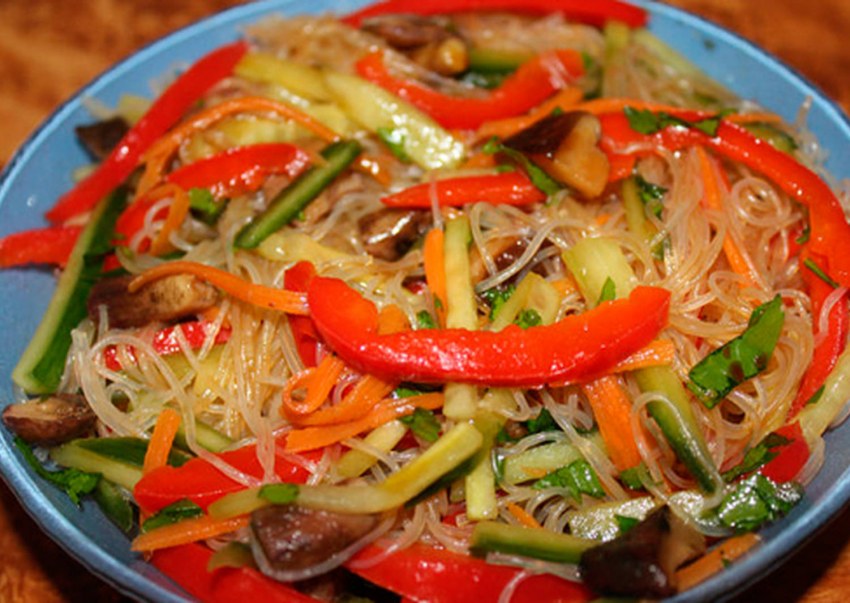 Китайский салат с кальмарами