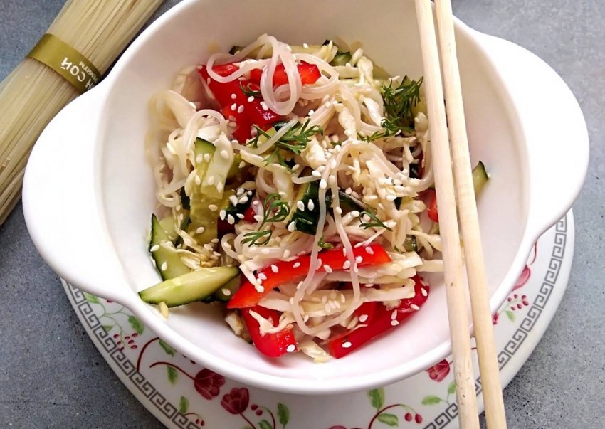 Wok фунчоза дары моря