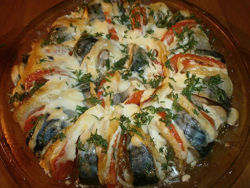 Скумбрия с лимоном в духовке