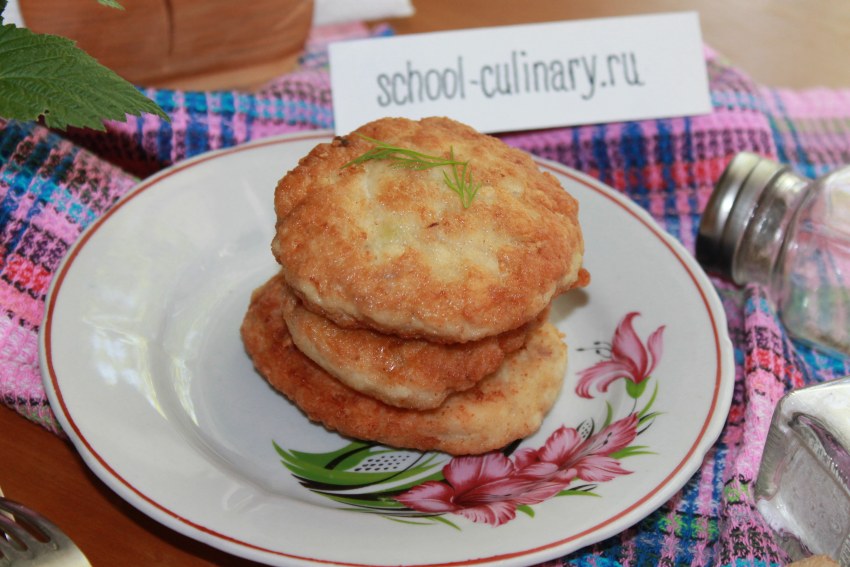 Котлеты из куриного фарша с овсяными хлопьями
