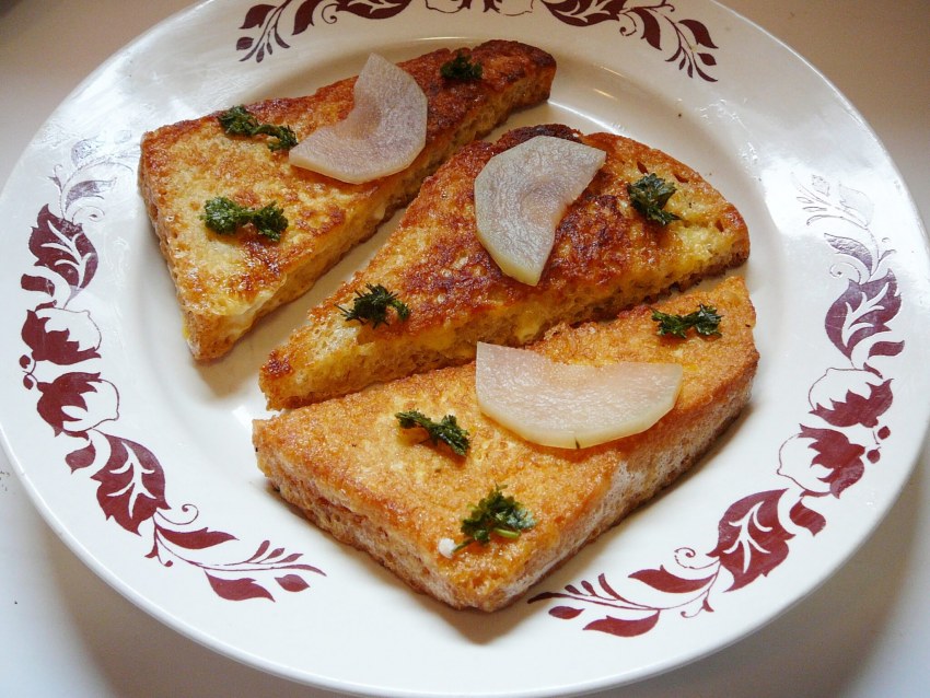Сэндвич с яйцом и сыром