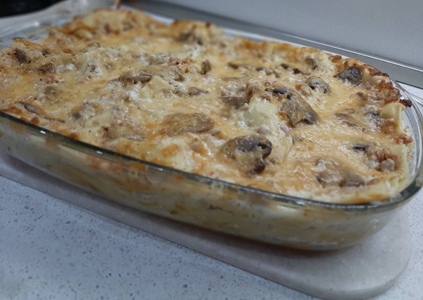 Состав лазаньи с курицей и грибами