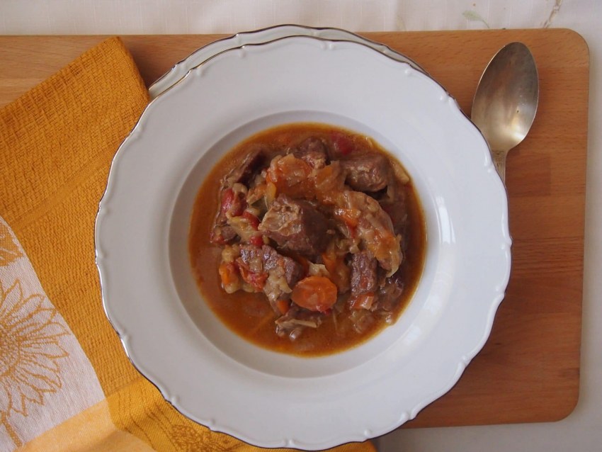 Макароны со свининой