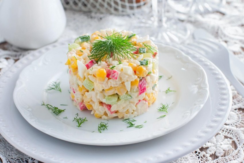 Салат Ракушка с крабовыми палочками