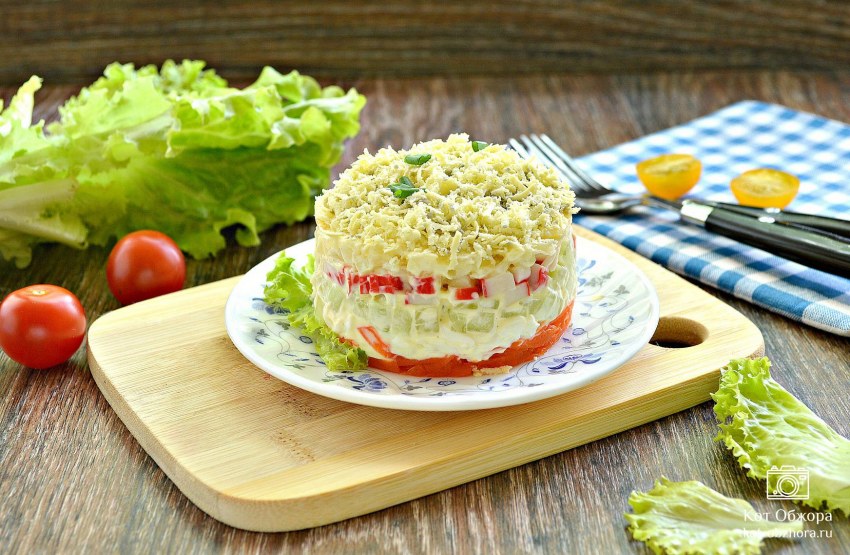 Новый салат с крабовыми палочками