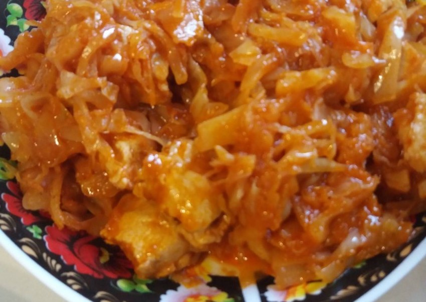 Тушеная квашеная капуста