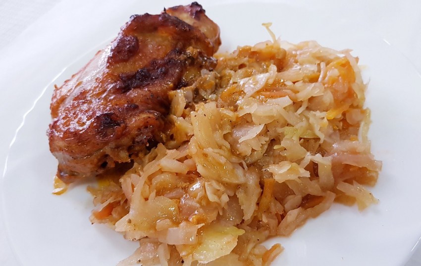 Свинина с капустой