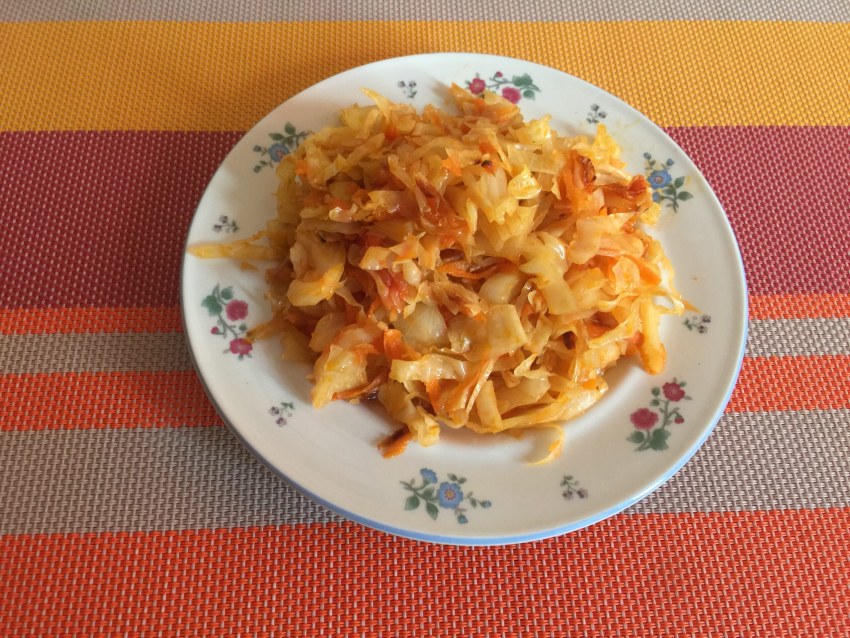 Тушёная капуста с мясом