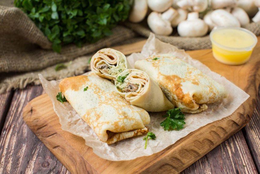 Блинчики с курицей и грибами