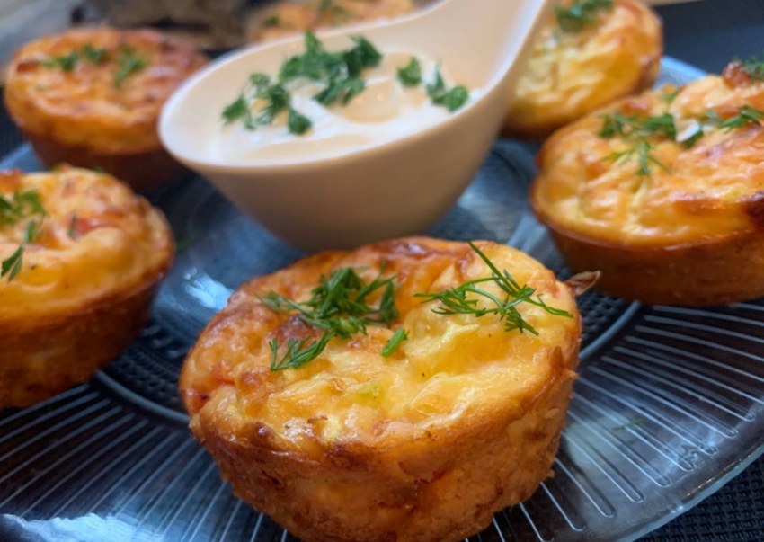 Куриные маффины с сыром