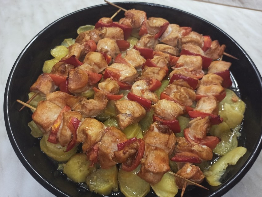Шашлычки на шпажках