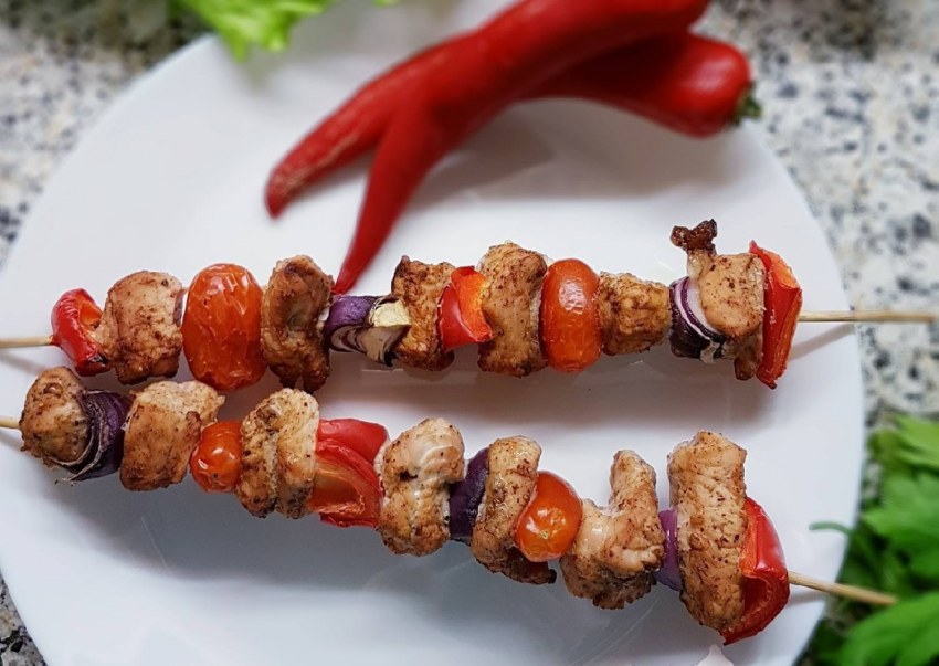 Куриный шашлык с овощами