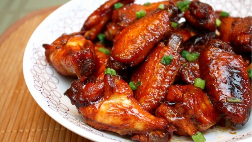 Куриные крылышки (в пряной глазури, BBQ, Чили-манго, )