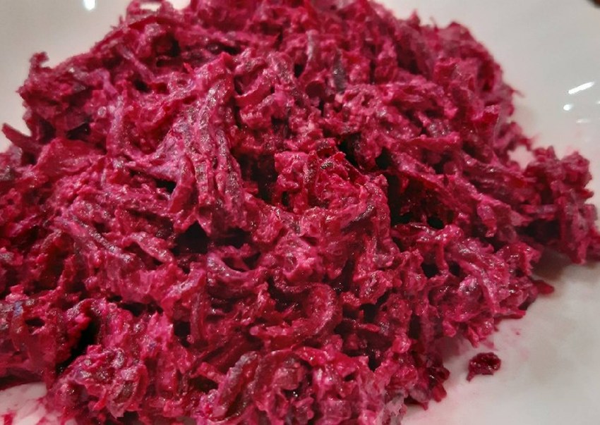 Свёкла с сыром и чесноком