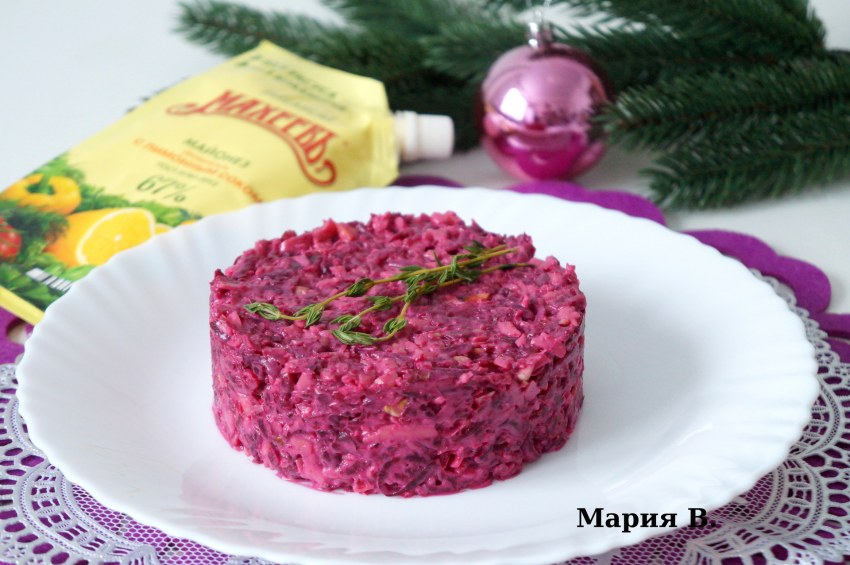 Салат из свеклы с сыром и майонезом