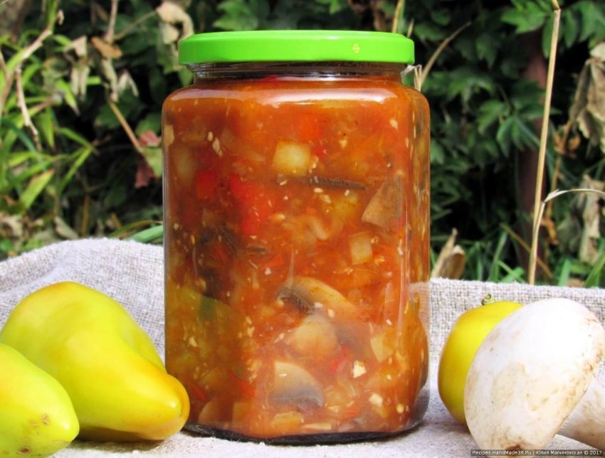 Лечо из молотоых баклажанов с перцем