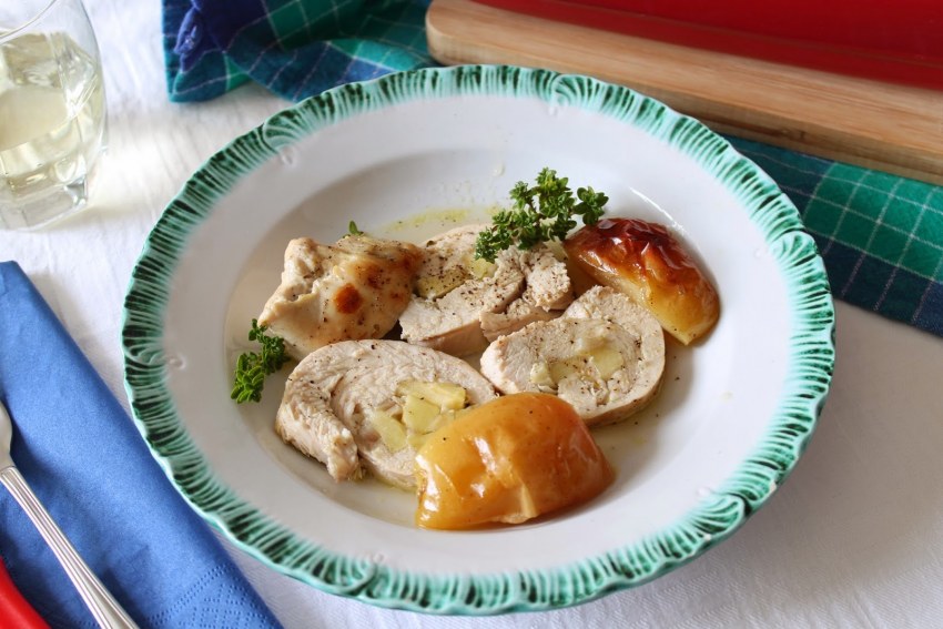 Индейка тушеная с маслинами