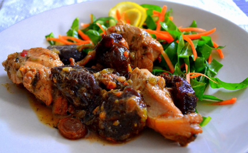 Мясо тушеное с черносливом и медом