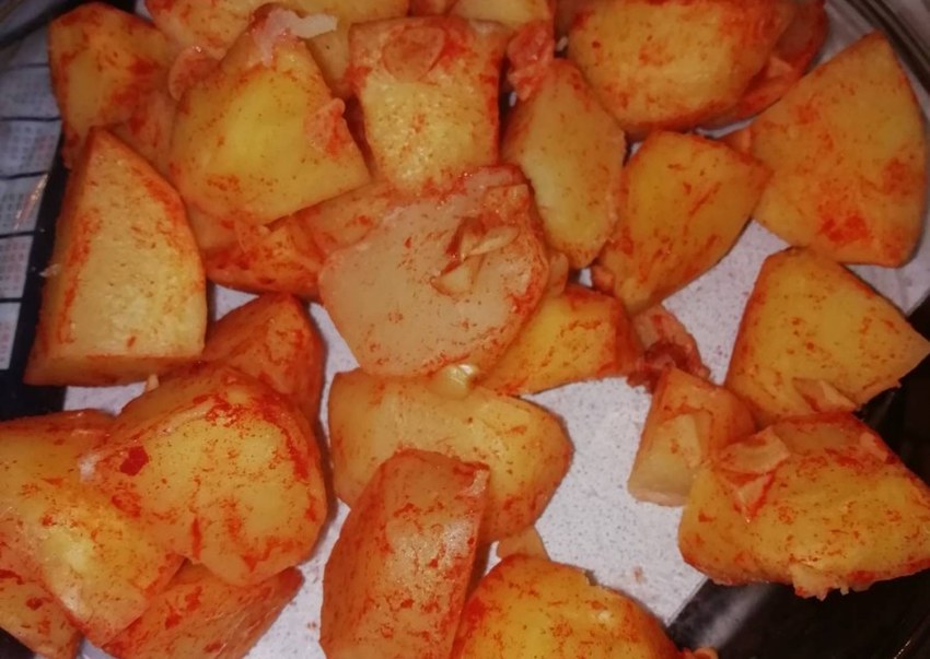Печеная картошка в микроволновке