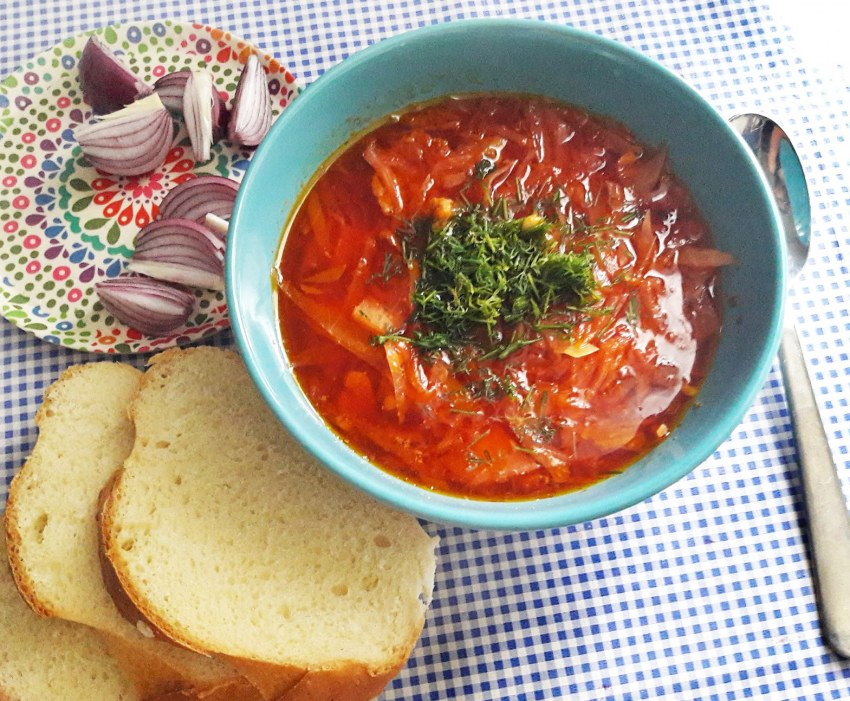 Вкусный борщ с квашеной капустой