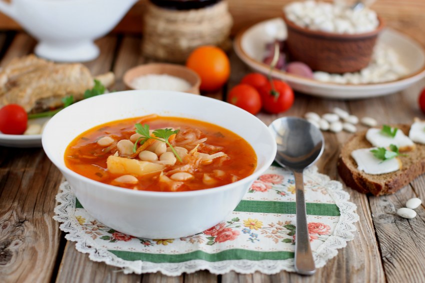 Борщ с фасолью