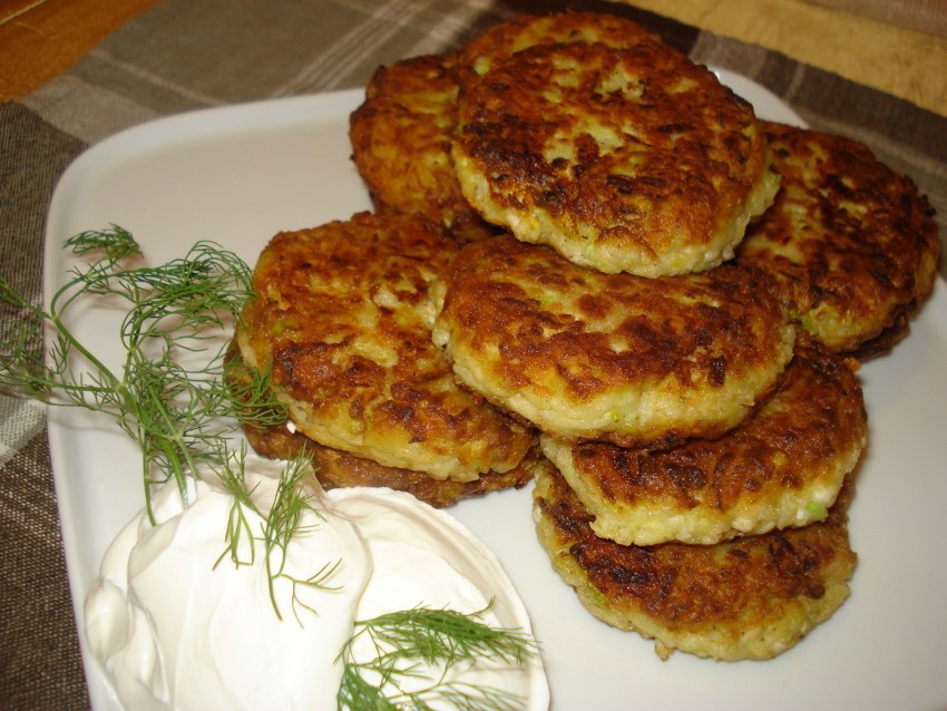 Котлеты с зеленым луком