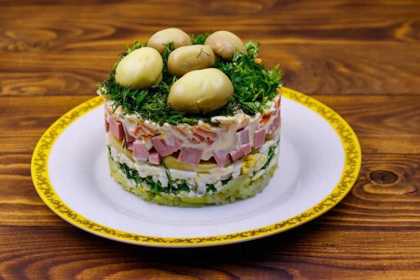 Ужин салат слоями с курицей