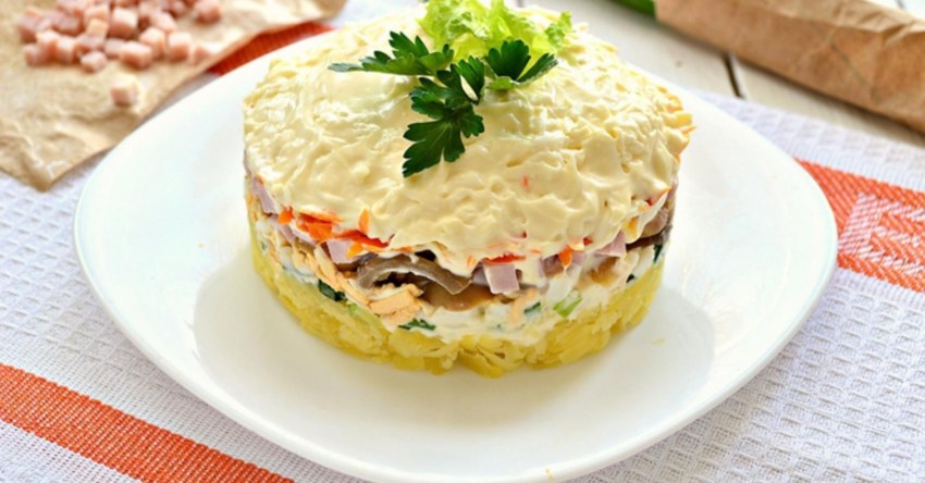 Салат с фасолью и грибами
