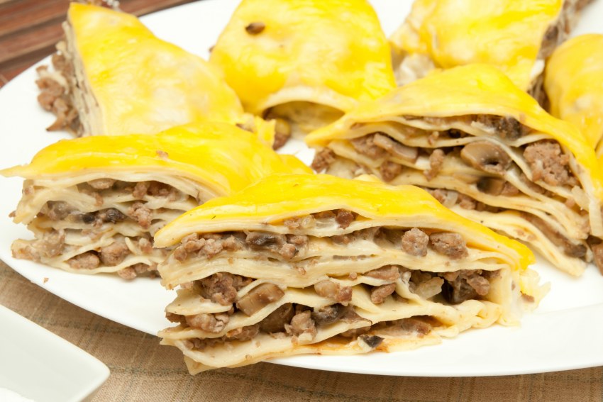 Пирог блинный курица сыр морковь грибы
