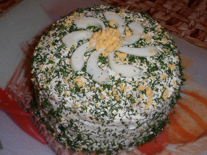 Блинный торт с курицей и грибами