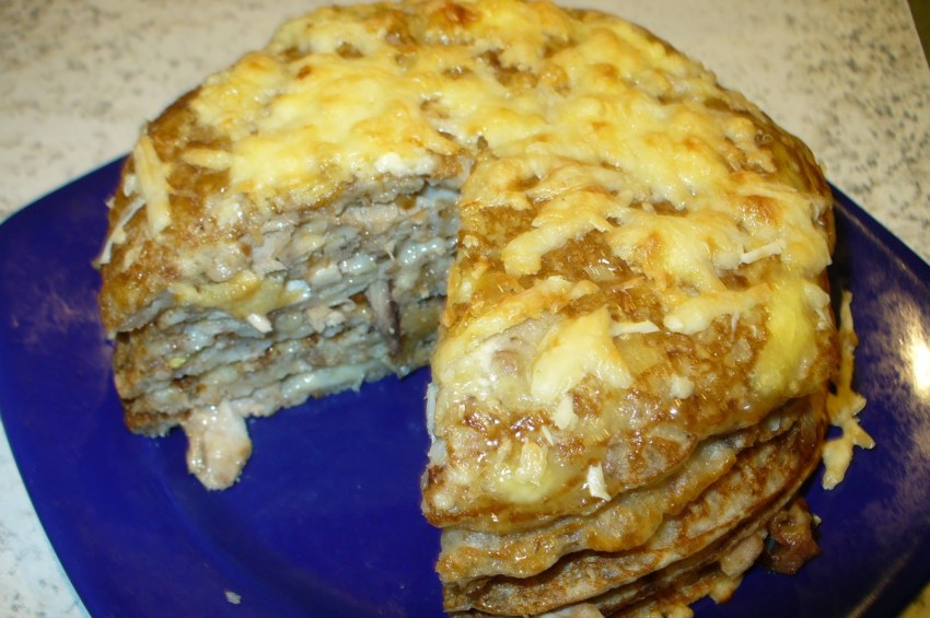 Блинный закусочный торт с курицей