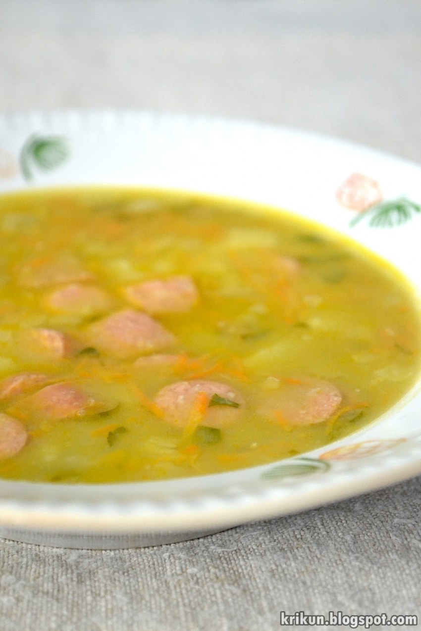 Суп с охотничьими колбасками