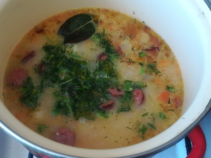 Сырный суп с охотничьими колбасками