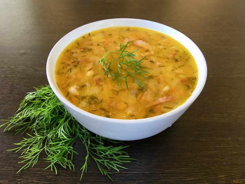 Гороховый суп с копчеными колбасками