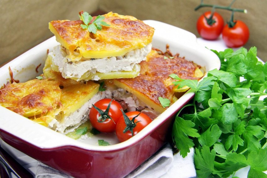 Жульен с курицей и лесными грибами гарнир